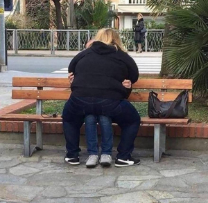 Crushed By Big Girlfriend 